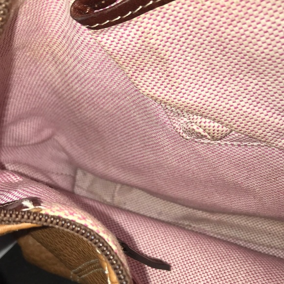 Dooney & Bourke - Picture 4 of 4